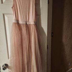 Chic Blush Sleeveless Midi Dress